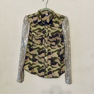 VENUS Camouflage Sequin Sleeve Denim Jacket size 8 NWT